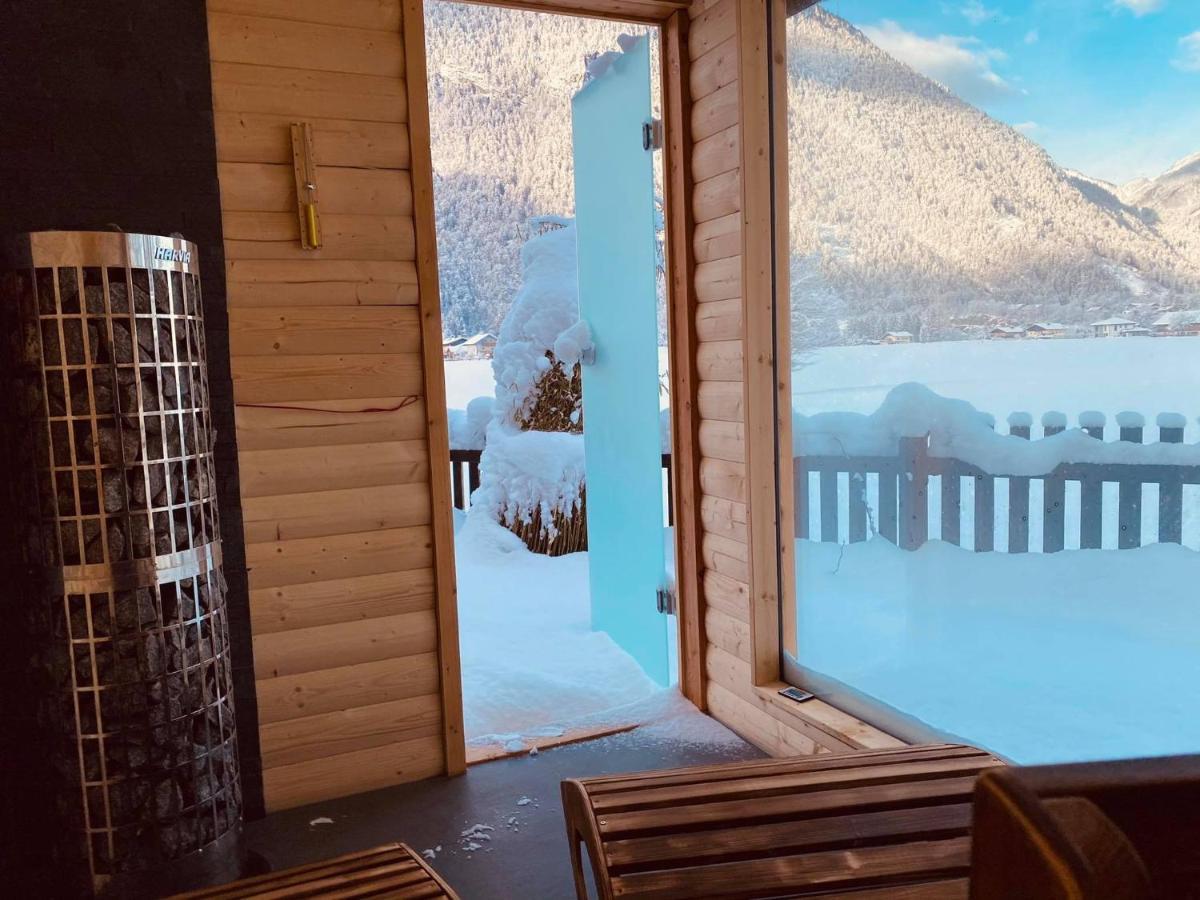 Forest Chalet, 15 Min To Salzburg Olt Town, And Most Beautiful Lakes, Secluded Location, 1,000 Sqm Garden, Mountainview, Panorama Sauna, Bath Whirlpool, Bbq&Bikes&Sunbeds For Free, Up To 10 P Golling an der Salzach Kültér fotó