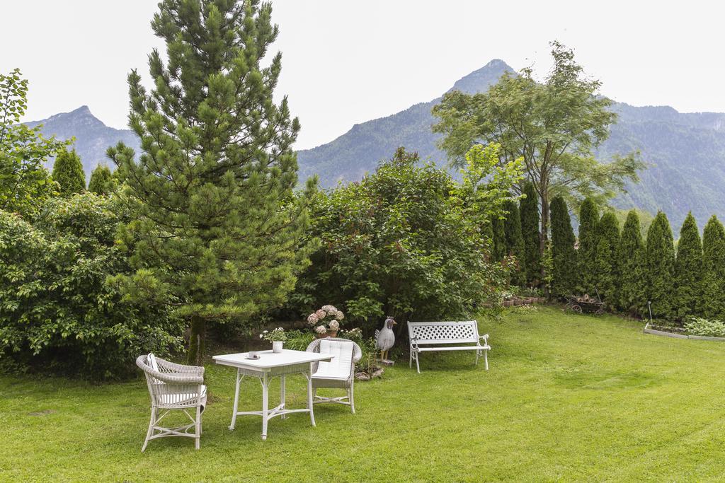 Forest Chalet, 15 Min To Salzburg Olt Town, And Most Beautiful Lakes, Secluded Location, 1,000 Sqm Garden, Mountainview, Panorama Sauna, Bath Whirlpool, Bbq&Bikes&Sunbeds For Free, Up To 10 P Golling an der Salzach Kültér fotó