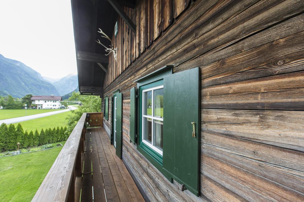 Forest Chalet, 15 Min To Salzburg Olt Town, And Most Beautiful Lakes, Secluded Location, 1,000 Sqm Garden, Mountainview, Panorama Sauna, Bath Whirlpool, Bbq&Bikes&Sunbeds For Free, Up To 10 P Golling an der Salzach Kültér fotó